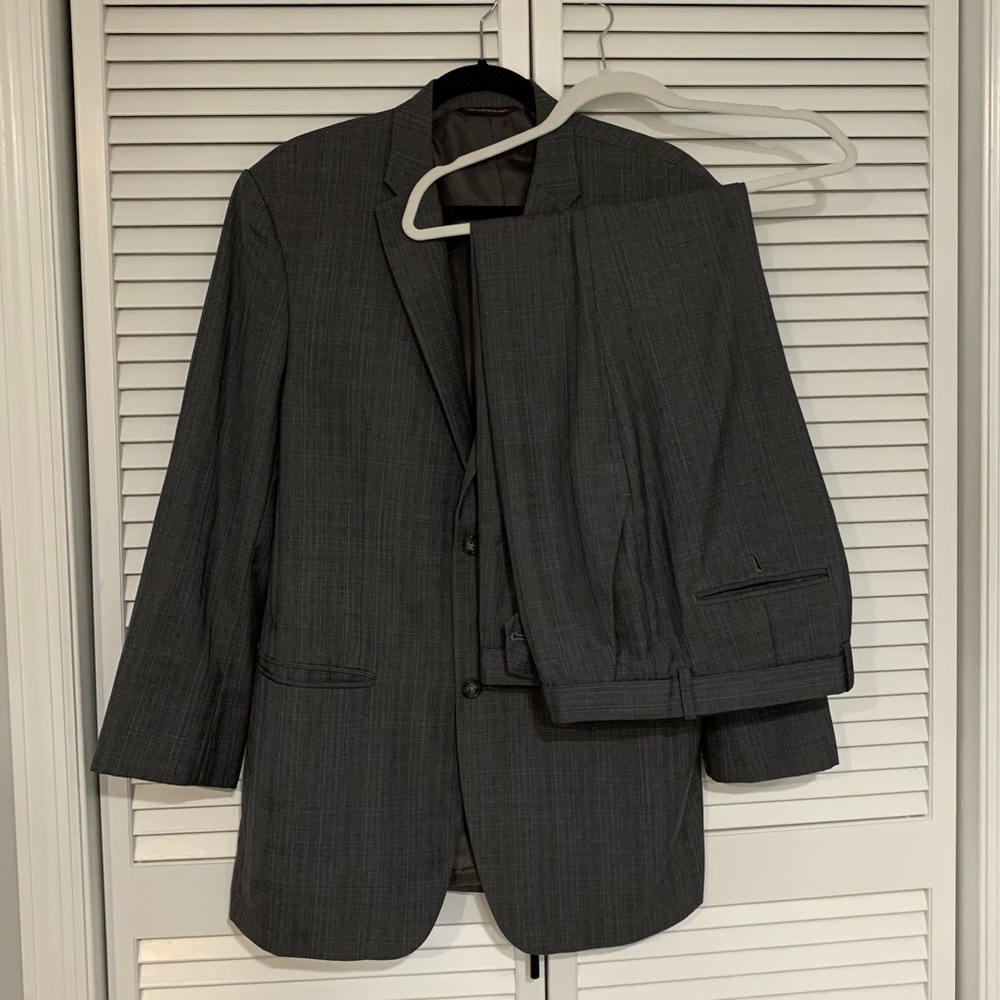 Men Perry Ellis Suit 44Regular Slim Fit